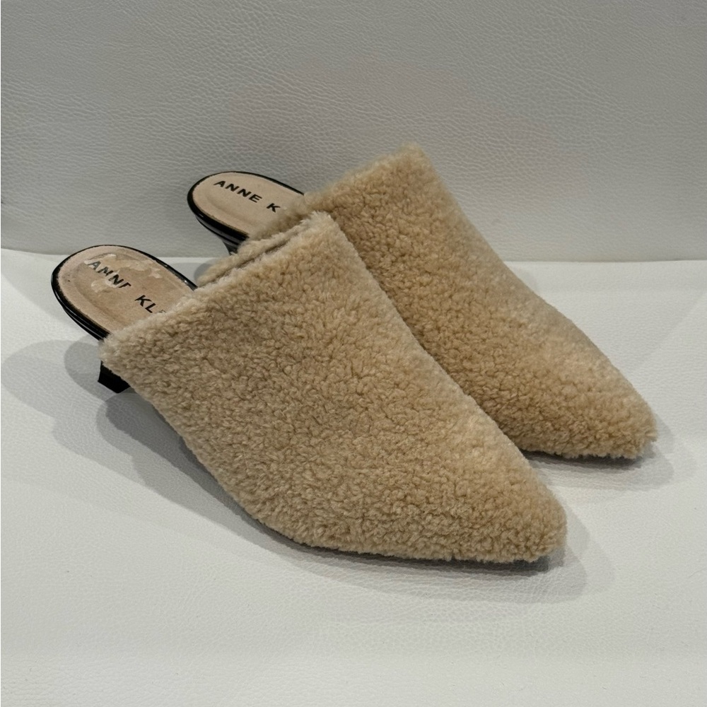 Anne Klein Womens Idelle Ivory Slip-on Pointed toe Casual Mules Shoes‎ Size 7.5
